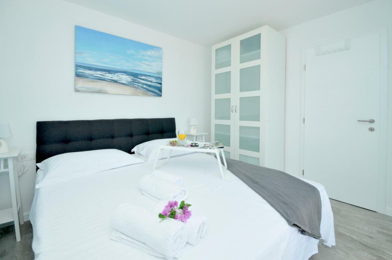 Apartmani Olive Трогір Екстер'єр фото