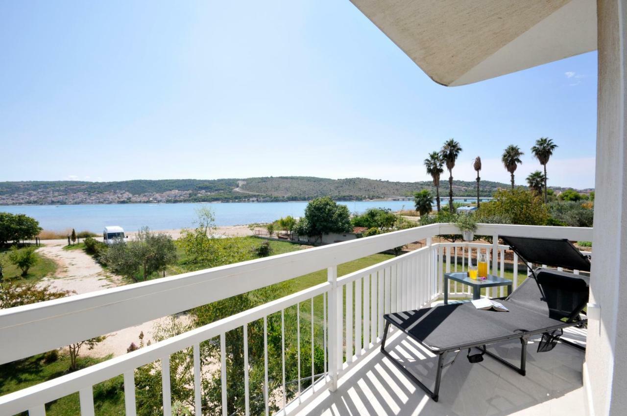 Apartmani Olive Трогір Екстер'єр фото