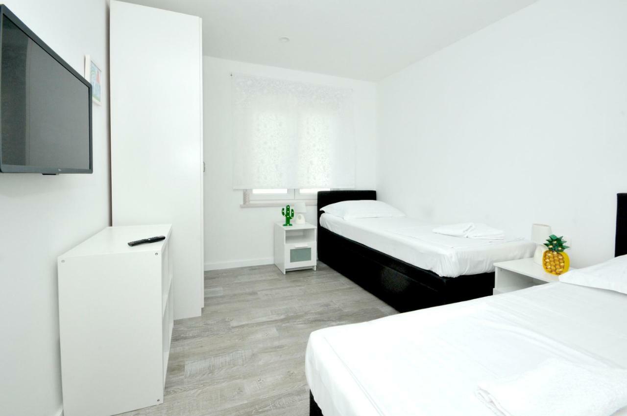 Apartmani Olive Трогір Екстер'єр фото