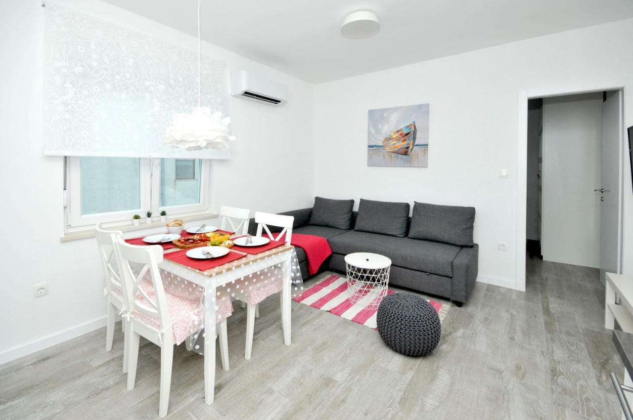 Apartmani Olive Трогір Екстер'єр фото
