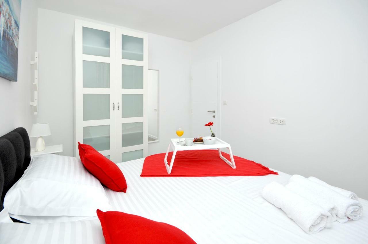 Apartmani Olive Трогір Екстер'єр фото