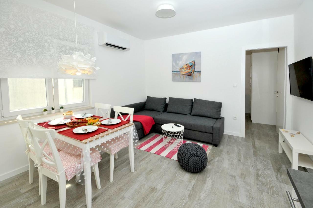 Apartmani Olive Трогір Екстер'єр фото