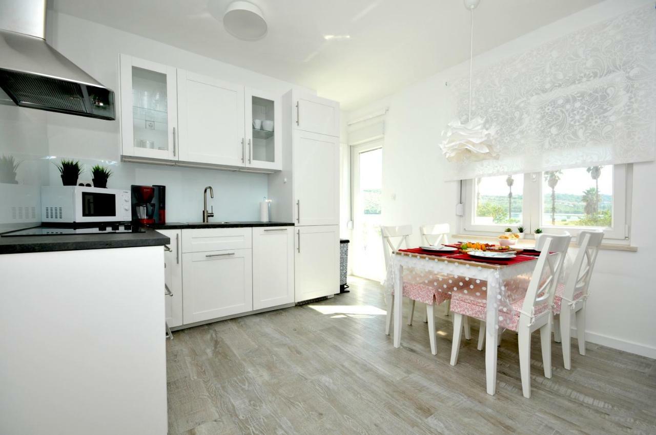 Apartmani Olive Трогір Екстер'єр фото